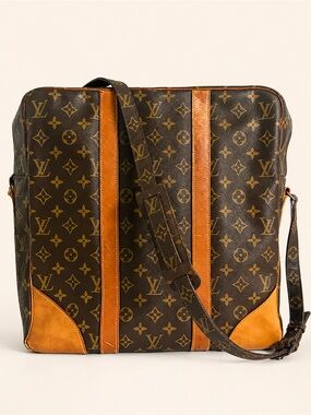 Louis Vuitton Monogram Grand Marceau Crossbody Bag M45222